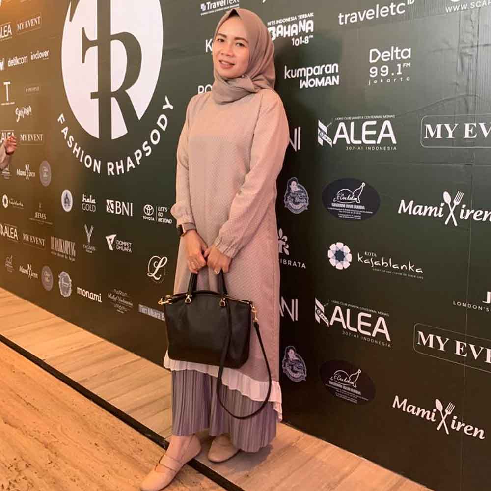 Cerita pengalaman kisah Wenni Fhanza berbisnis fashion muslim konveksi Depok